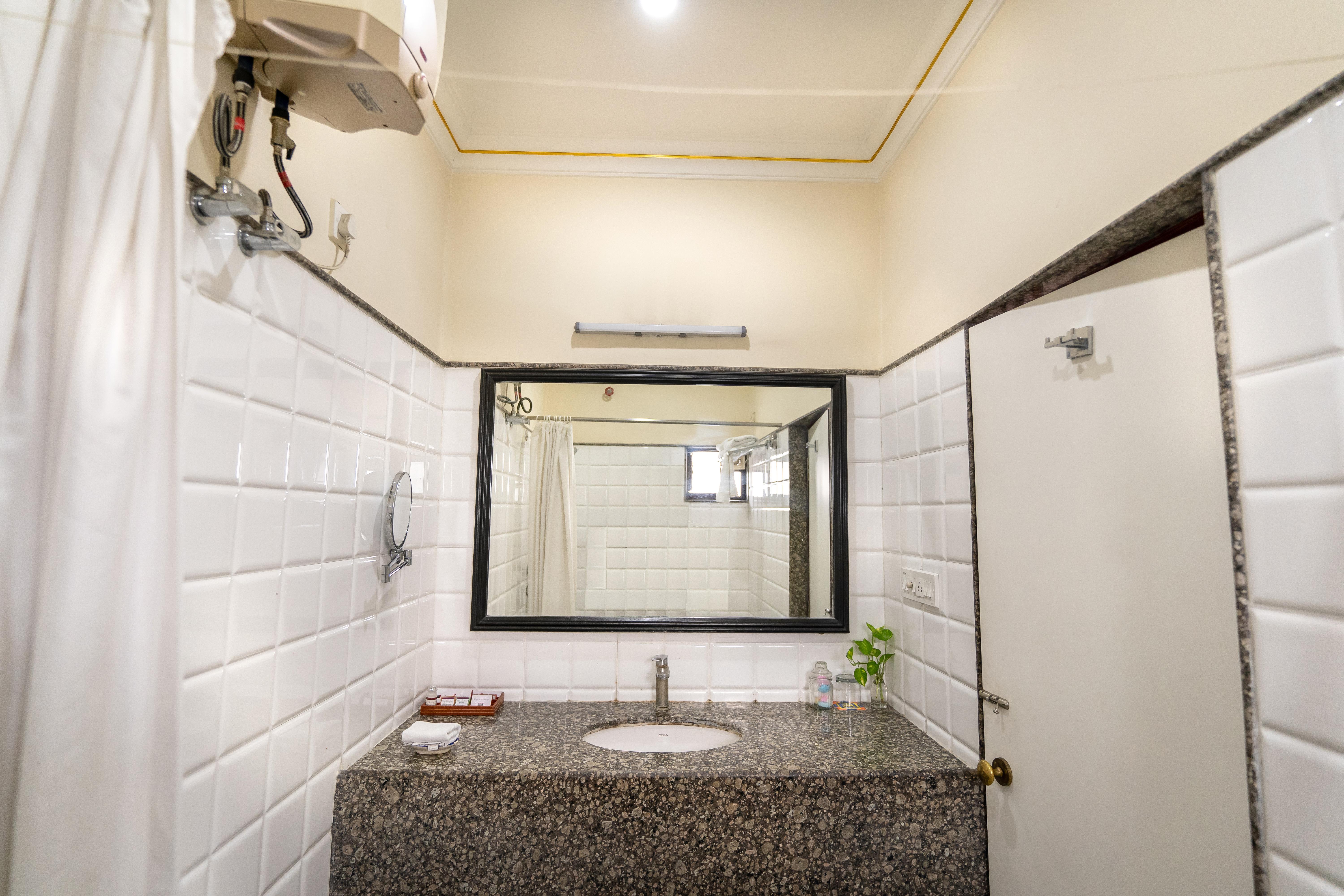 The Lindsay 3* Kolkata