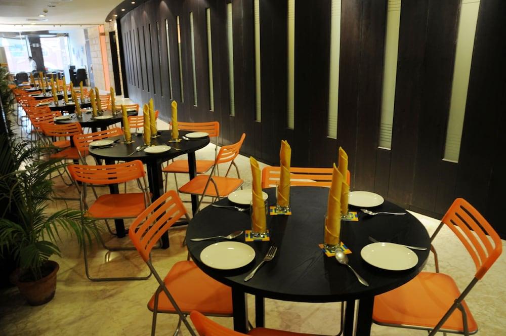 The Lindsay Kolkata