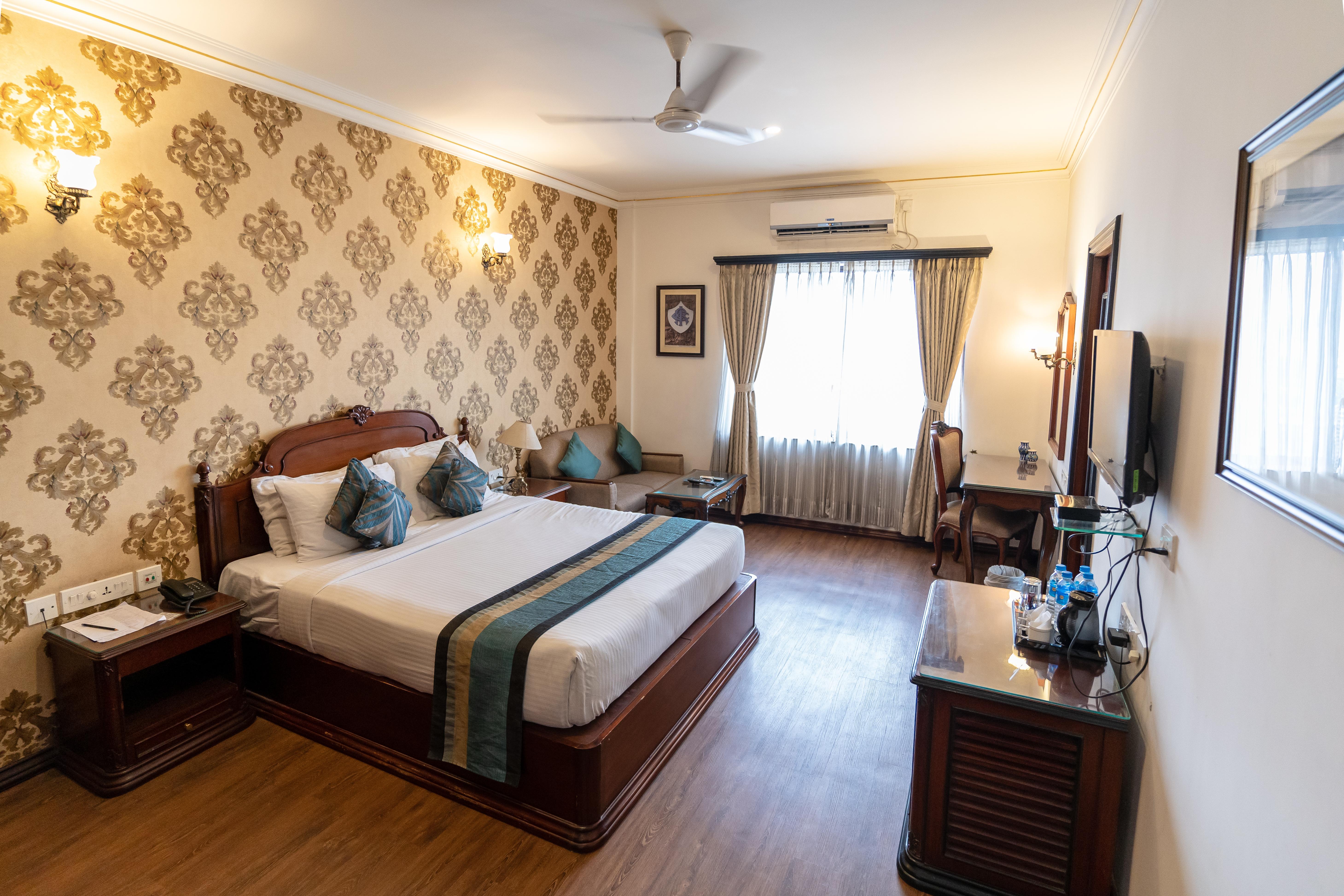 The Lindsay Kolkata